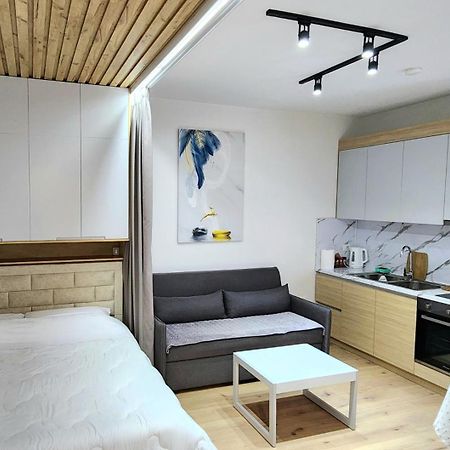 Avalona Apartment 1 فلورا المظهر الخارجي الصورة