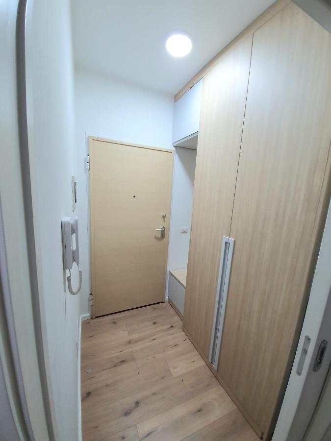Avalona Apartment 1 فلورا المظهر الخارجي الصورة